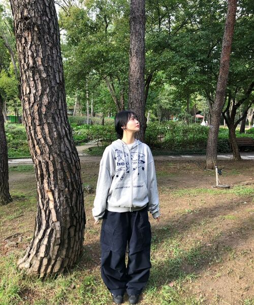 GRAVER（グレーバー）の「[ユニセックス]ユニコーンフードジップアップ_2カラー（パーカー・レディース・チャコールグレー/ブラック・MEDIUM/LARGE）」の9枚目の写真