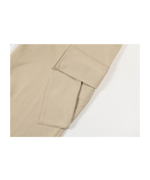 GUBIN(グビン)の「オーバーポケットダートスウェットパンツ(スウェットパンツ・レディース・その他・SMALL/MEDIUM/LARGE)」の8枚目の写真