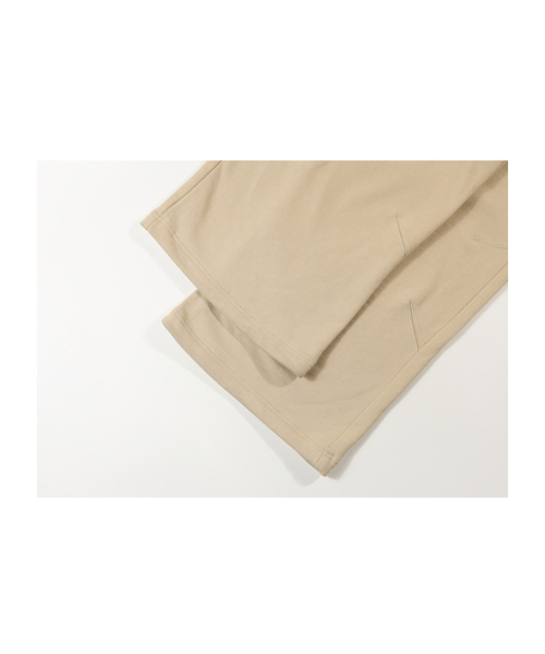 GUBIN(グビン)の「オーバーポケットダートスウェットパンツ(スウェットパンツ・レディース・その他・SMALL/MEDIUM/LARGE)」の11枚目の写真