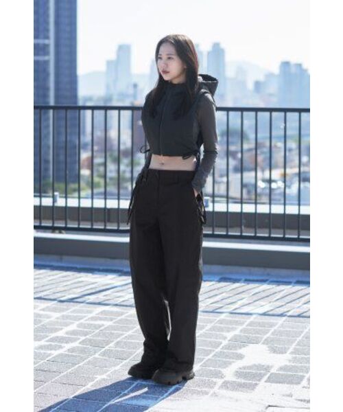 MUSINSA STANDARD WOMAN（ムシンサスタンダードウーマン）の「ウィメンズワイドカーペンターパンツ[ブラック]（その他パンツ・レディース・その他・30/24/25/26/27/28/29）」の21枚目の写真