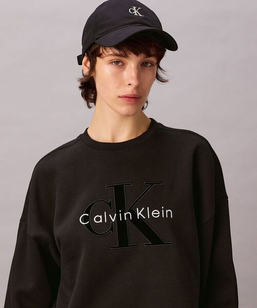 Calvin Klein(カルバン・クライン)の「スウェットシャツ(スウェット・レディース・ブラック/オフホワイト・S/L/M/XS)」の6枚目の写真