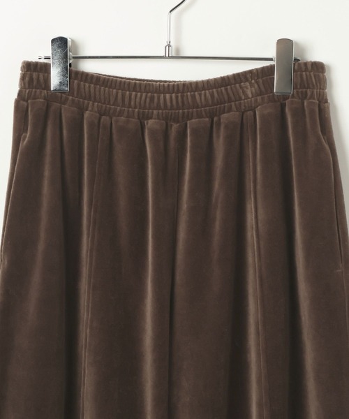 BAYFLOW（ベイフロー）の「[WEB限定]ベロアカーブパンツ（その他パンツ・レディース・ブラウン/チャコール・SMALL/MEDIUM）」の13枚目の写真