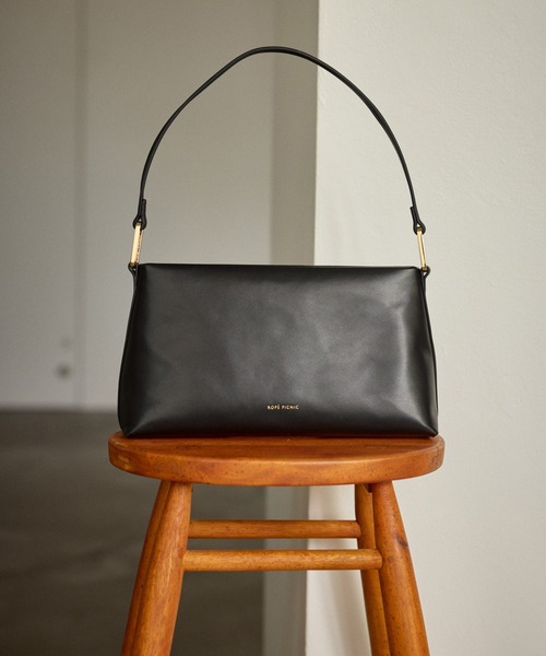 ROPE' PICNIC（ロペピクニック）の「フラットワンショルダーバッグ（ショルダーバッグ・レディース・ベージュ系その他/ブラック/ブルー系その他4・FREE）」の2枚目の写真