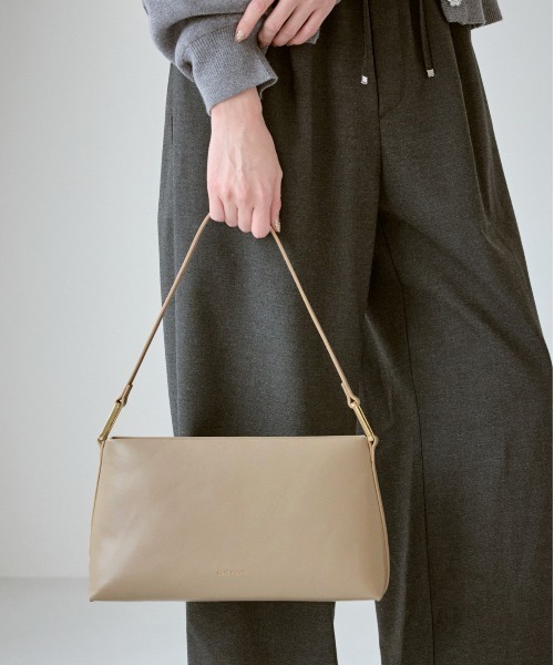 ROPE' PICNIC（ロペピクニック）の「フラットワンショルダーバッグ（ショルダーバッグ・レディース・ベージュ系その他/ブラック/ブルー系その他4・FREE）」の16枚目の写真