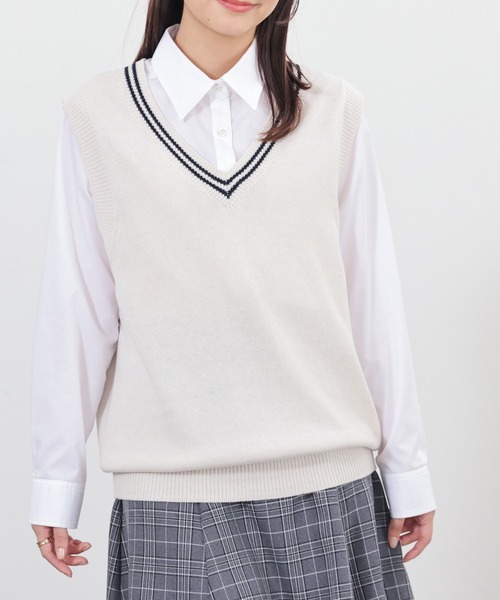 Honeys（ハニーズ）の「スクールベスト（ベスト・レディース・杢グレー/ネイビー/アイボリー/スミクロ・L/SS/S/M）」の7枚目の写真