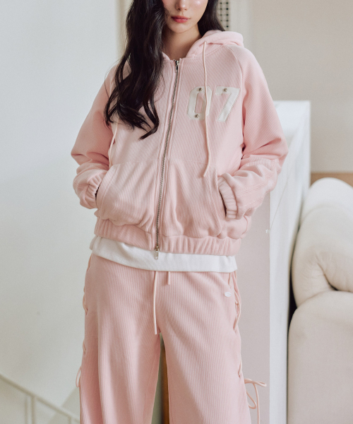 ZEROPLANET（ゼロプラネット）の「クロエベルボアレースアップパンツ[PINK]（スウェットパンツ・レディース・ライトピンク・SMALL/MEDIUM）」の4枚目の写真