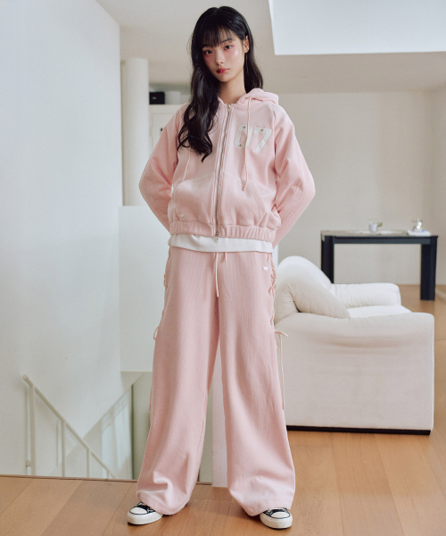 ZEROPLANET（ゼロプラネット）の「クロエベルボアレースアップパンツ[PINK]（スウェットパンツ・レディース・ライトピンク・SMALL/MEDIUM）」の5枚目の写真