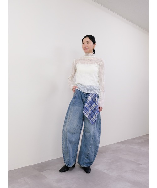 DOLLUPOOPS（ドールアップウップス）の「ハンカチディテールカーブラインデニムパンツ（デニムパンツ・レディース・ブラック/ブルー・SMALL/MEDIUM）」の5枚目の写真