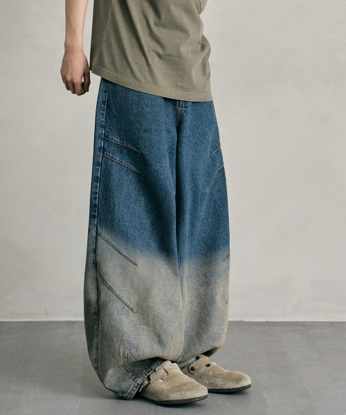 DECET（デケト）の「Balloon Wide Jeans DCPT055BlueA（デニムパンツ・レディース・その他・26/28/30/32/34）」の2枚目の写真