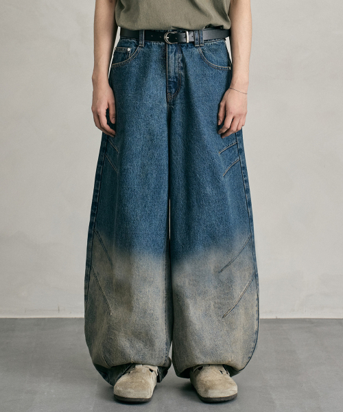 DECET（デケト）の「Balloon Wide Jeans DCPT055BlueA（デニムパンツ・レディース・その他・26/28/30/32/34）」の3枚目の写真