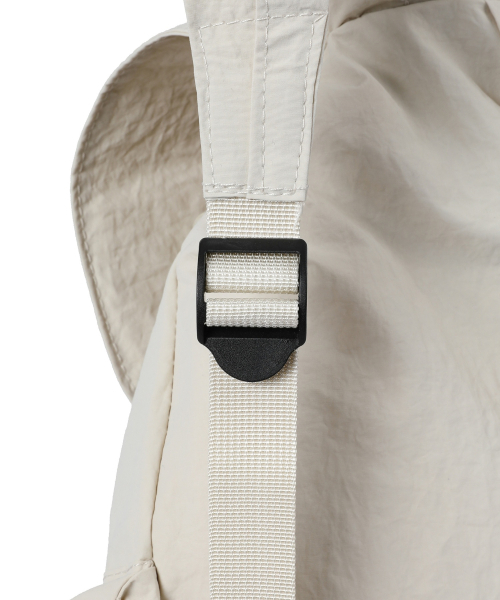 MUCENT（ムセント）の「ティンズバックパック 男女共用 (3カラー)（バックパック/リュック・レディース・ブラック/アイボリー/グレー・FREE）」の16枚目の写真