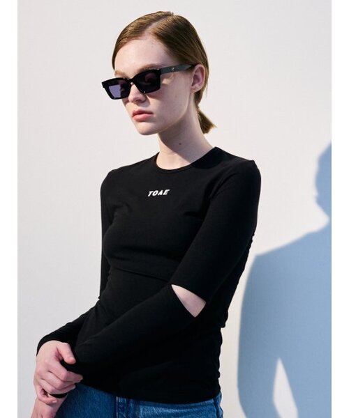 TOSE（トセ）の「スリーブポイントロングスリーブTシャツブラック（Tシャツ/カットソー・レディース・その他・FREE）」の3枚目の写真