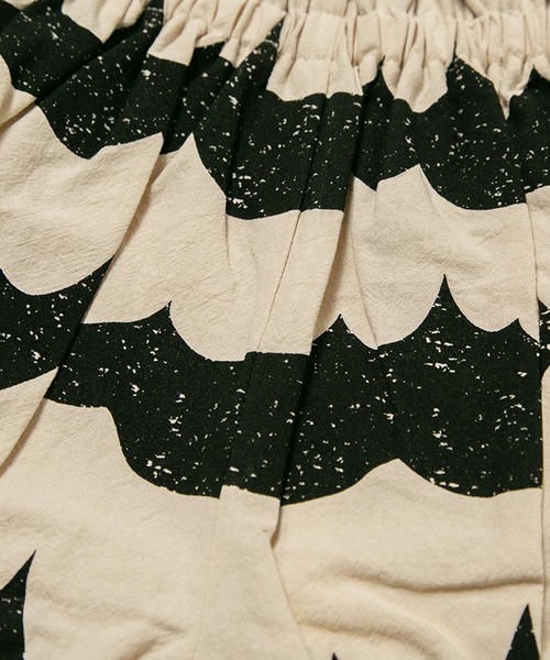 MAKE YOUR DAY（メイクユアデイ）の「なみなみ柄ベビーパンツ（その他ベビーウェア・キッズ・ブラック/イエロー・70-90cm）」の11枚目の写真