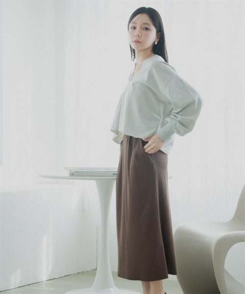 Petitjo(プッチージョ)の「小さいサイズ 深Vネックスウェットプルオーバー 低身長さん・小柄女性(スウェット・レディース・チャコール/ライトグレー・M-L/XS-S)」の9枚目の写真