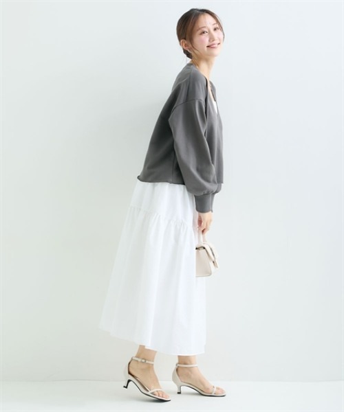 Petitjo(プッチージョ)の「小さいサイズ 深Vネックスウェットプルオーバー 低身長さん・小柄女性(スウェット・レディース・チャコール/ライトグレー・M-L/XS-S)」の16枚目の写真