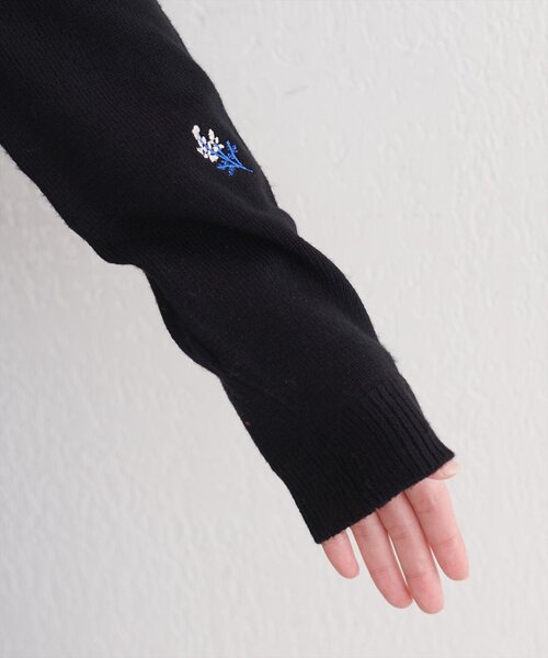 natural couture(ナチュラルクチュール)の「PBTフラワー刺繍クロップドカーディガン(カーディガン/ボレロ・レディース・チャコールグレー/ブラック/アイボリー/イエロー・FREE)」の5枚目の写真