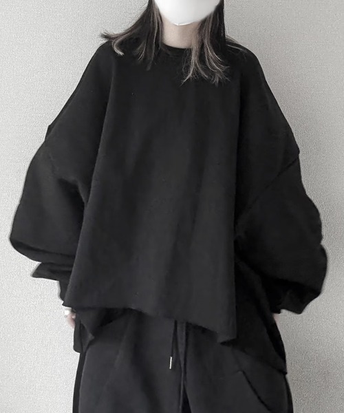 YACA(ヤーカ)の「Cutoff Mini Logo Sweat/カットオフミニロゴスウェット【unisex item】(スウェット・レディース・アッシュグレー/ブラック・FREE)」の3枚目の写真