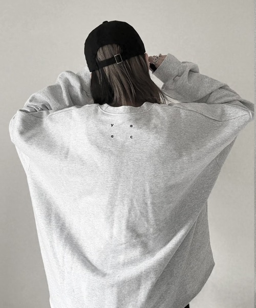 YACA(ヤーカ)の「Cutoff Mini Logo Sweat/カットオフミニロゴスウェット【unisex item】(スウェット・レディース・アッシュグレー/ブラック・FREE)」の17枚目の写真