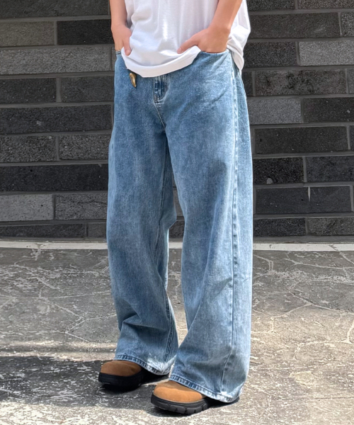 NOTUSUAL（ノットユージュアル）の「ユーズアルワイドデニムパンツ_[M.BLUE]（デニムパンツ・レディース・ブルー・SMALL/MEDIUM/LARGE/X-LARGE/X-SMALL）」の2枚目の写真