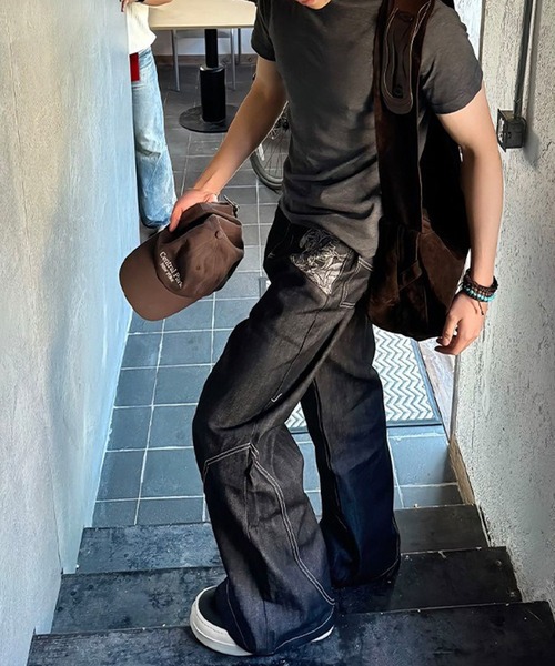 WESTBOY(ウエストボーイ)の「ユニークステッチ カーブ ルーズ ワイドデニムパンツ WO25W11PT03(デニムパンツ・メンズ・ブラック・L/M/XL)」の6枚目の写真