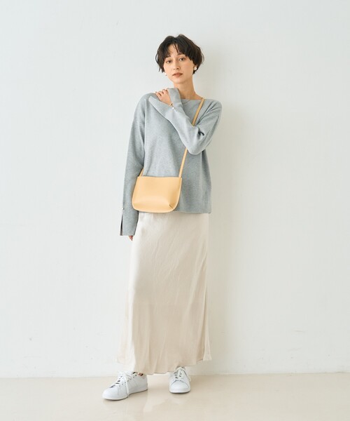 Rouge vif Anna(ルージュヴィフアンナ)の「スムーススリットニットプルオーバー/春服/オフィスカジュアル(ニット/セーター・レディース・サックスブルー/グレー/イエロー・フリー)」の4枚目の写真