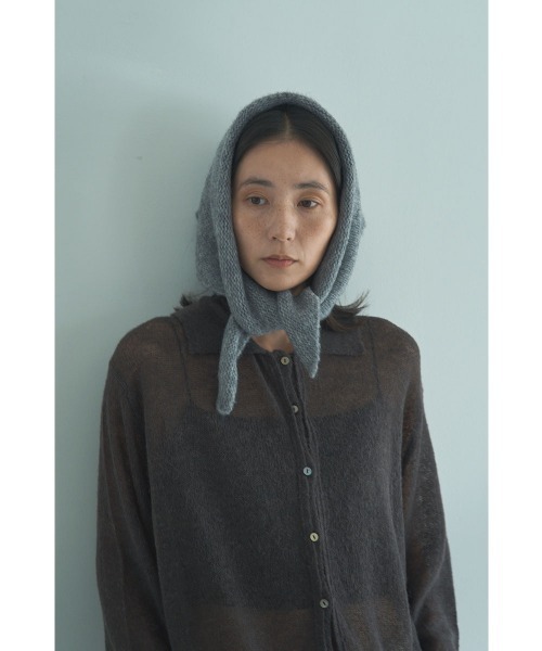 marjour(マージュール)の「KNITTED TRIANGULAR SCARF(ストール/ショール・レディース・ブルー/グレー・FREE)」の5枚目の写真