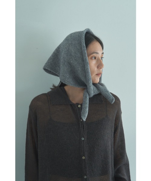 marjour(マージュール)の「KNITTED TRIANGULAR SCARF(ストール/ショール・レディース・ブルー/グレー・FREE)」の7枚目の写真