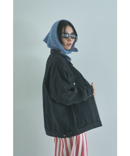 marjour(マージュール)の「KNITTED TRIANGULAR SCARF(ストール/ショール・レディース・ブルー/グレー・FREE)」の16枚目の写真