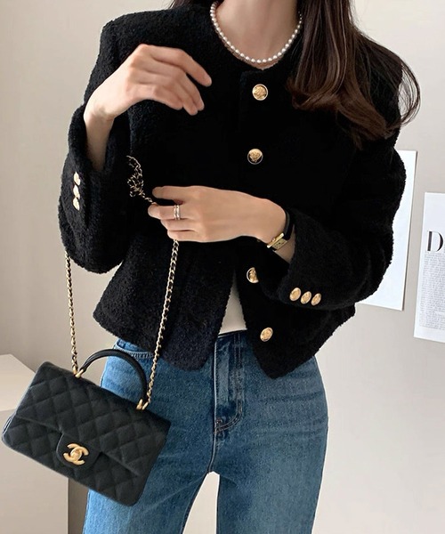 shopnikoniko(ショップニコニコ)の「ブークレ ウールライク ショート丈 ノーカラージャケット(ノーカラージャケット・レディース・ブラック/ホワイト・フリー)」の2枚目の写真
