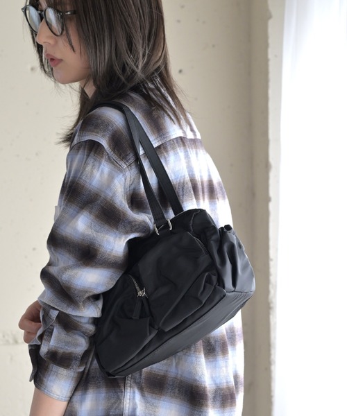 enlit(エンリット)の「【 enlit / エンリット 】 ダブルポケット ショルダーバッグ(ショルダーバッグ・レディース・アイボリー/ブラック/カーキ・FREE)」の10枚目の写真