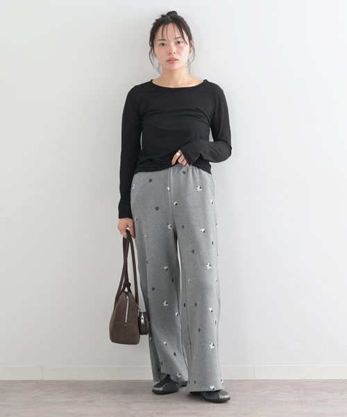 U by SPICK&SPAN(ユーバイスピックアンドスパン)の「ルーズストレート刺繍スウェットパンツ(スウェットパンツ・レディース・チャコールグレー・38/36)」の11枚目の写真