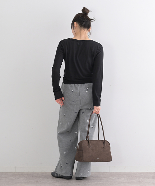 U by SPICK&SPAN(ユーバイスピックアンドスパン)の「ルーズストレート刺繍スウェットパンツ(スウェットパンツ・レディース・チャコールグレー・38/36)」の15枚目の写真