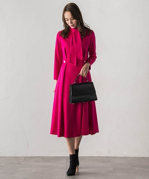 Viaggio Blu（ビアッジョブルー）の「【WEB限定カラーあり/新色追加】ルミナリー圧縮スムースワンピース（ワンピース・レディース・ピンク・M）」の7枚目の写真