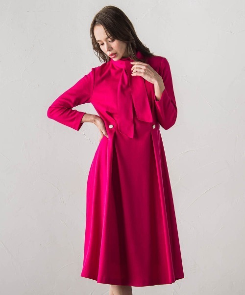 Viaggio Blu（ビアッジョブルー）の「【WEB限定カラーあり/新色追加】ルミナリー圧縮スムースワンピース（ワンピース・レディース・ピンク・M）」の2枚目の写真