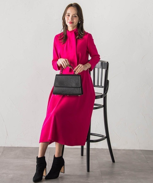 Viaggio Blu（ビアッジョブルー）の「【WEB限定カラーあり/新色追加】ルミナリー圧縮スムースワンピース（ワンピース・レディース・ピンク・M）」の10枚目の写真