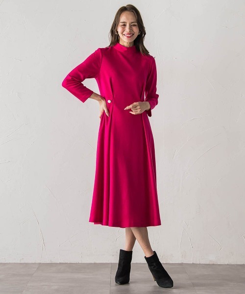 Viaggio Blu（ビアッジョブルー）の「【WEB限定カラーあり/新色追加】ルミナリー圧縮スムースワンピース（ワンピース・レディース・ピンク・M）」の14枚目の写真