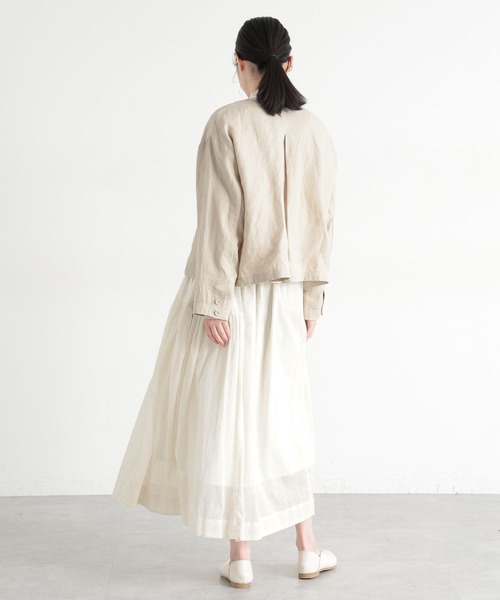 studio CLIP（スタディオクリップ）の「《natural by clip》フレンチリネンジャケット×スカート[プチサイズあり]（スーツセット・レディース・ブラック/ベージュ・FREE/PF）」の13枚目の写真