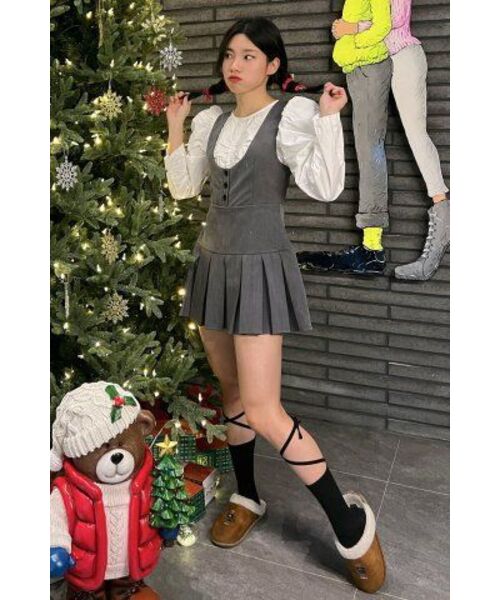 HYBERNAT(ハイバーナット)の「プリーツスカートスリムベストワンピースグレー(ワンピース・レディース・その他・SMALL/MEDIUM/LARGE)」の3枚目の写真