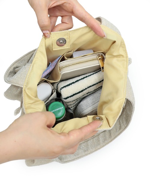 T・S・L（ティーエスエル）の「ラメフリルトートバッグ（トートバッグ・レディース・シルバー/ブラック/ライトベージュ・FREE）」の13枚目の写真