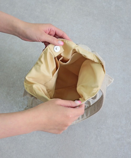 T・S・L（ティーエスエル）の「ラメフリルトートバッグ（トートバッグ・レディース・シルバー/ブラック/ライトベージュ・FREE）」の7枚目の写真