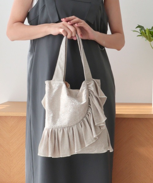 T・S・L（ティーエスエル）の「ラメフリルトートバッグ（トートバッグ・レディース・シルバー/ブラック/ライトベージュ・FREE）」の8枚目の写真