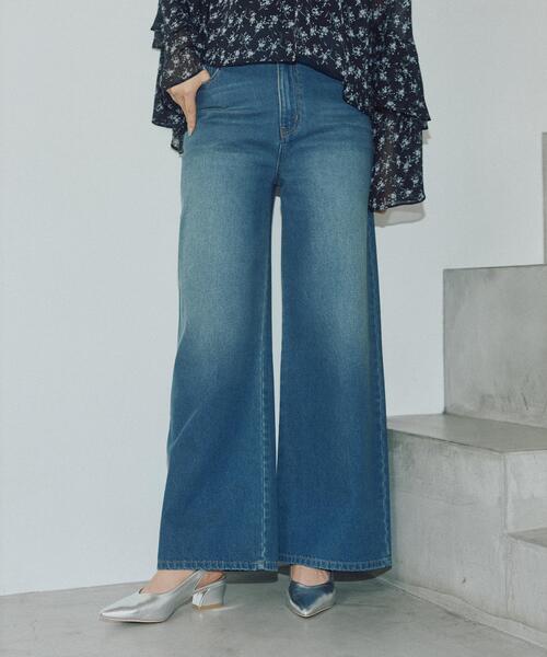 a/mie（アミー）の「＜ａ＞ワイドデニム / 1216139200（デニムパンツ・レディース・ブルー/ネイビー・SMALL/MEDIUM/P/S/PSS）」の2枚目の写真