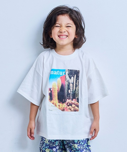 Life Support Products(ライフサポートプロダクツ)の「【COTTON from U.S.A】ビッグシルエットフォトプリントTシャツ(Tシャツ/カットソー・キッズ・ブラック系2/ホワイト系4/ブラック系1/ホワイト系3/ブラック系3/ホワイト系2/ホワイト系1/ブラック系4・90/80/100/95/110/150/140/130/120)」の2枚目の写真