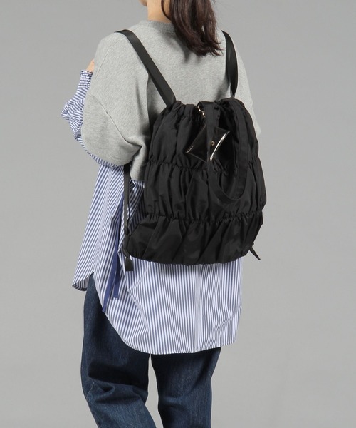 GLOBAL WORK（グローバルワーク）の「推しごとギャザーナップサック/629617（バックパック/リュック・レディース・チャコールグレー/ブラック・FREE）」の3枚目の写真