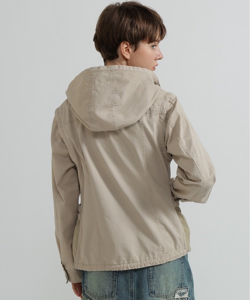 AVIREX(アヴィレックス)の「MILITARY ZIP POCKET DETACHABLE JACKET(ブルゾン・レディース・オリーブ/マスタード/ベージュ・S/M)」の19枚目の写真