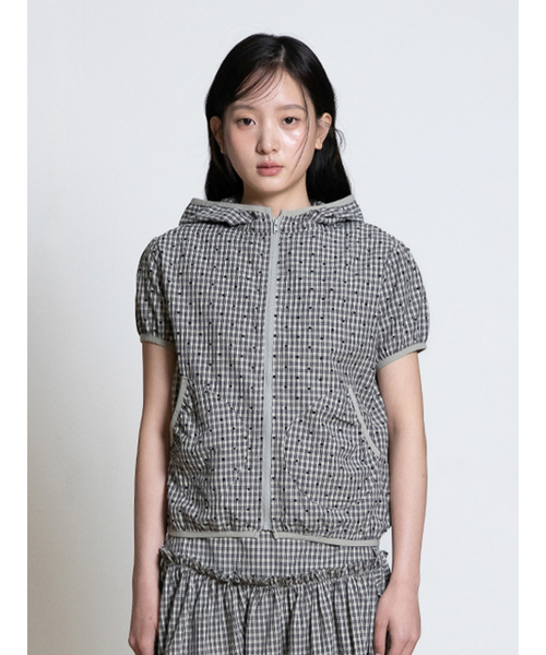 OAFISH(オアフィッシュ)の「CHECK HALF SLEEVE HOOD ZIP-UP, BROWN(パーカー・レディース・その他・ONE SIZE)」の1枚目の写真