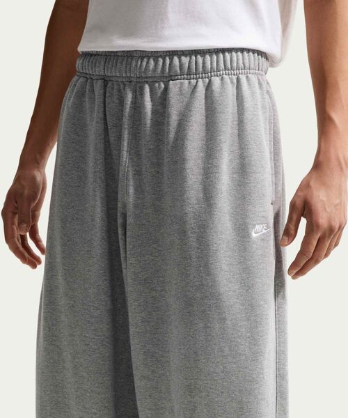 NIKE（ナイキ）の「ナイキ スポーツウェア クラブ メンズ オーバーサイズド フレンチ テリー パンツ / Nike Sportswear Club Men's Oversized French Terry Pants IF0722-063 Dark Grey Heather（スウェットパンツ・メンズ・グレー系その他・M/S/XL/L/2XL）」の2枚目の写真