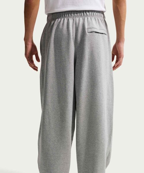 NIKE（ナイキ）の「ナイキ スポーツウェア クラブ メンズ オーバーサイズド フレンチ テリー パンツ / Nike Sportswear Club Men's Oversized French Terry Pants IF0722-063 Dark Grey Heather（スウェットパンツ・メンズ・グレー系その他・M/S/XL/L/2XL）」の3枚目の写真