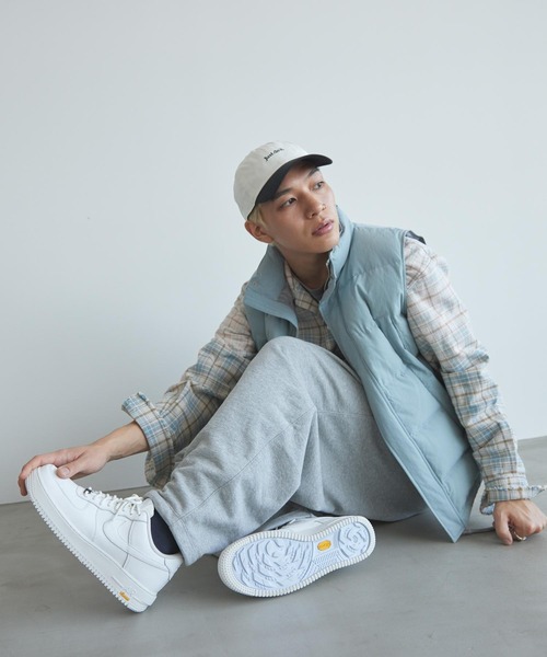 NIKE(ナイキ)の「ナイキ スポーツウェア クラブ メンズ オーバーサイズド フレンチ テリー パンツ / Nike Sportswear Club Men's Oversized French Terry Pants IF0722-063 Dark Grey Heather(スウェットパンツ・メンズ・グレー系その他・M/S/XL/L/2XL)」の7枚目の写真