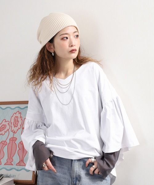 atONE(アットワン)の「ドロップショルダーギャザースリーブカットソー(Tシャツ/カットソー・レディース・ホワイト/チャコールグレー/カーキ/ブラック・4L~5L/LL~3L/M-L)」の2枚目の写真